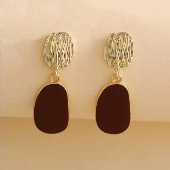 Geometric Drop Earrings Golden Burgundy - Picture 3 of 8